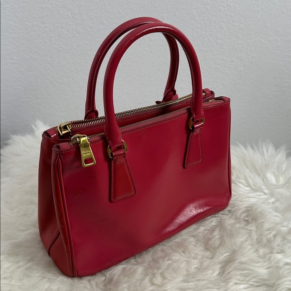 💯Authentic Prada Safiano  Small Leather Handbag🍀 - Picture 12 of 15